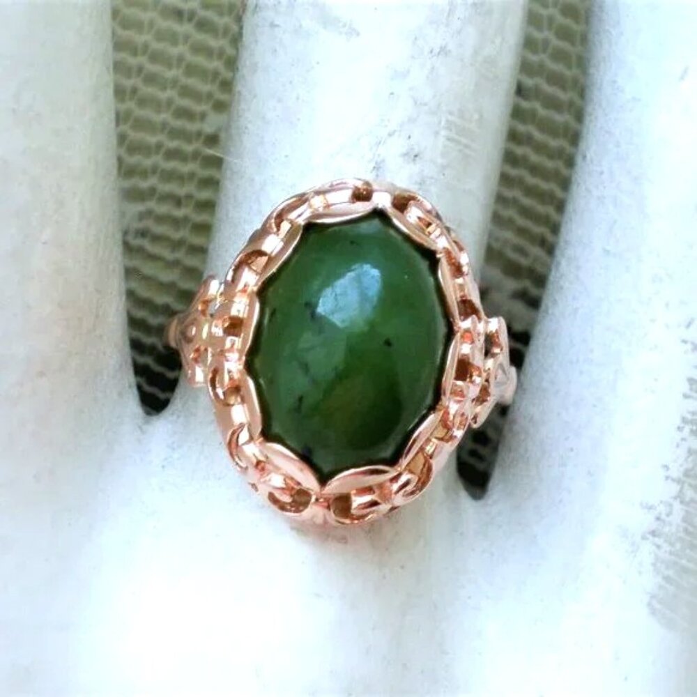Vintage Russian Russia USSR 14K 583 Rose Pink Gold Green Nephrite Jade Ring